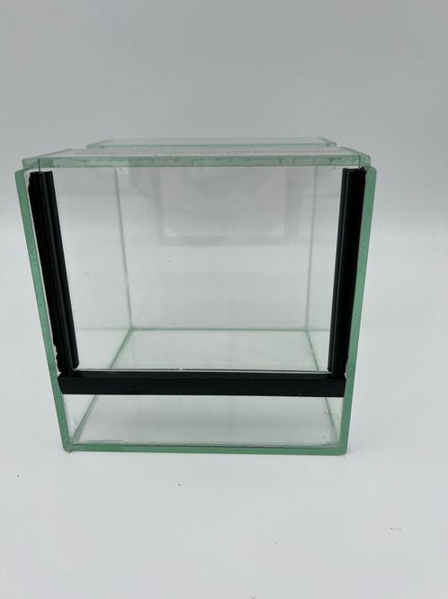 Hovedbilde Glass terrarie med giljotin 15x15x15cm