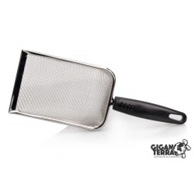 Gigan sand scoop